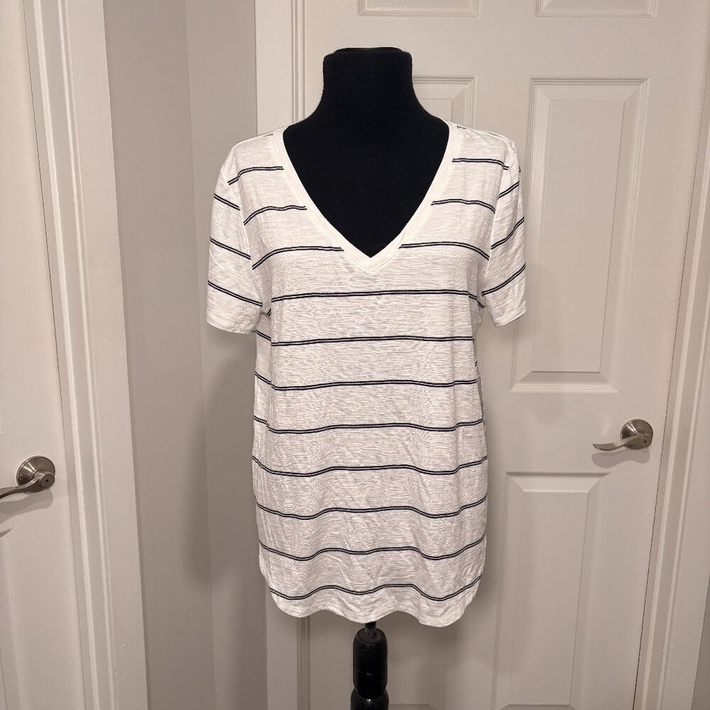 NWT Green Envelope White Striped V Neck Short Sleeve Shirt, Sz M
